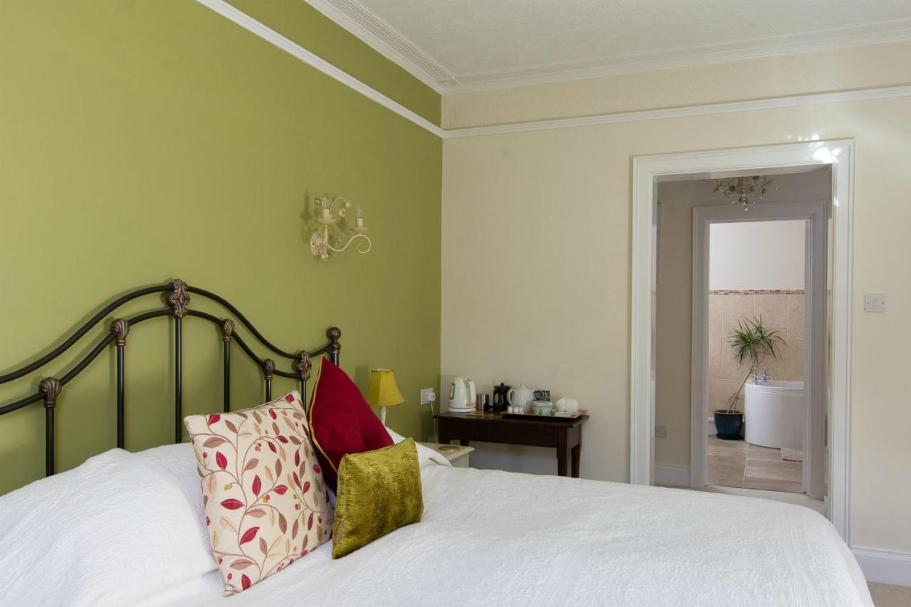 The White House Hotel Charmouth Exterior foto
